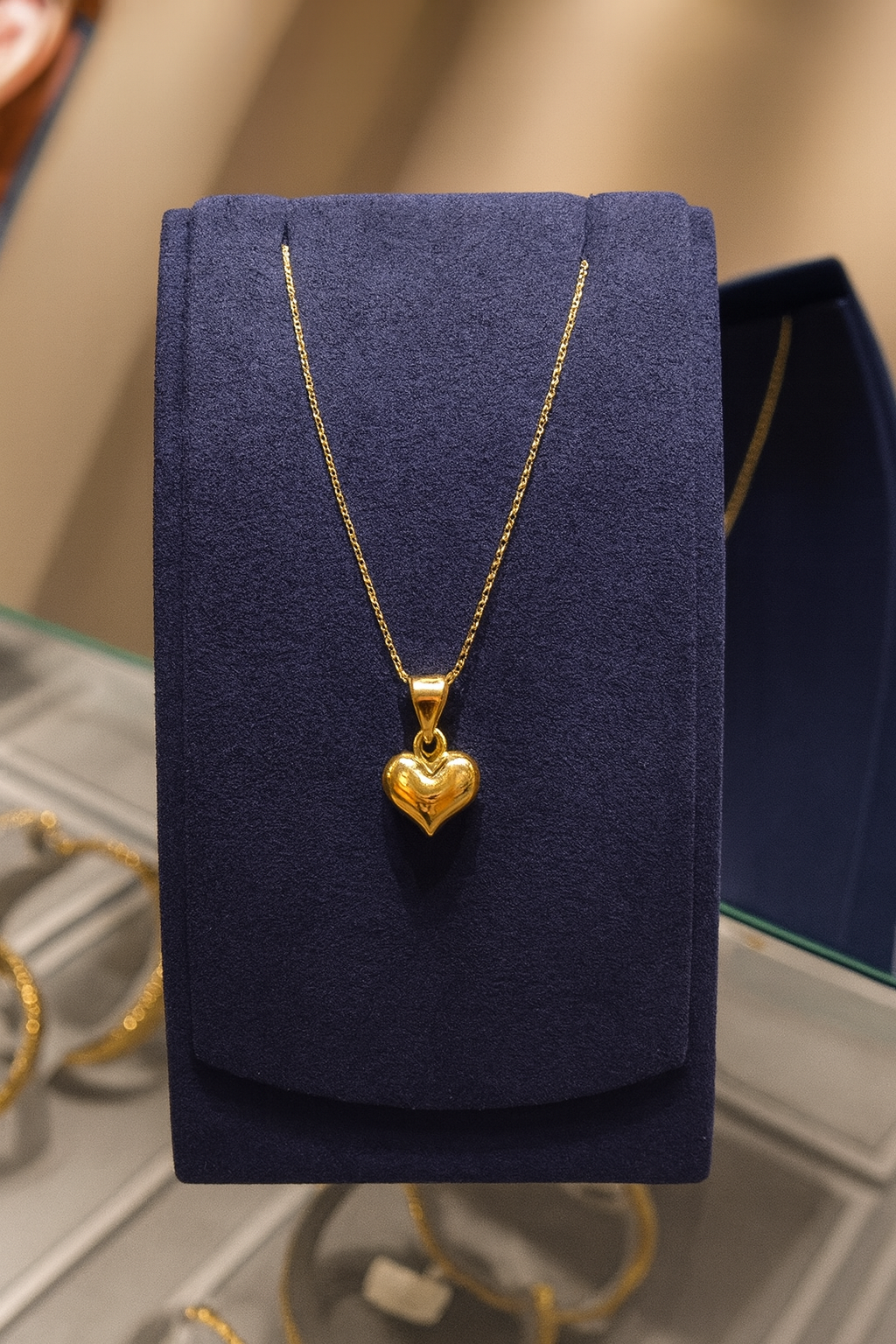 Heart Motif Necklace - Image 2